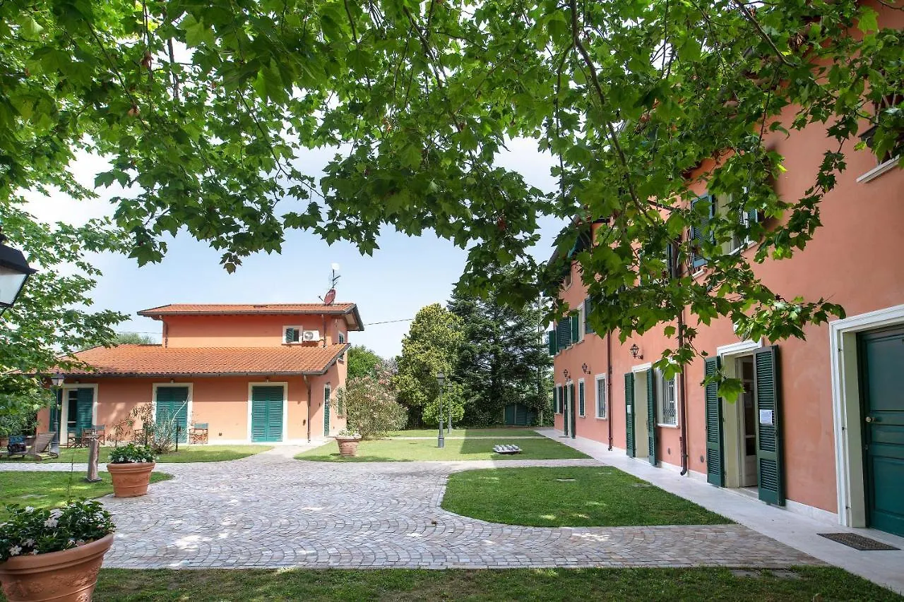 Relais Villa Isabel Pietrasanta Bed & Breakfast