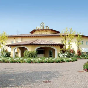 Gold 4*, Calcinate Italien