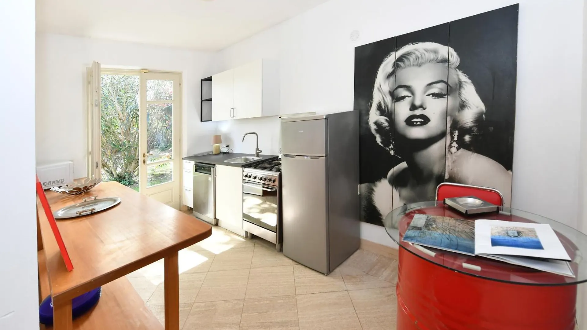 Relais Villa Isabel Pietrasanta Bed & Breakfast