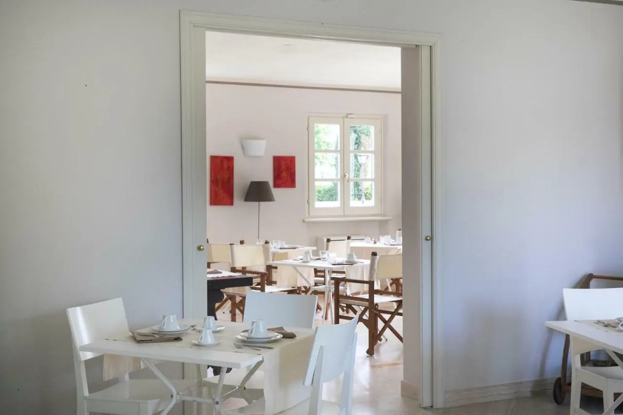 Relais Villa Isabel Pietrasanta Bed & Breakfast